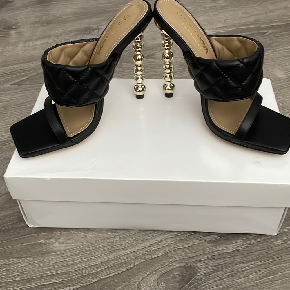 Black and Tan fashion nova heels